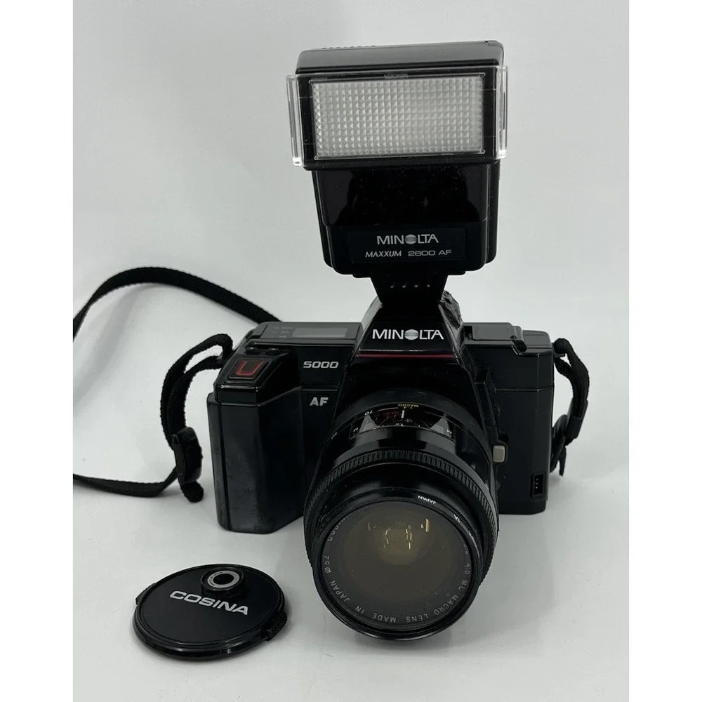 Minolta 5000 AF 35mm Camera with 2800 Maxxum Flash Cosina Lens PARTS / REPAIR